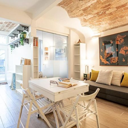 Oltrarno Bright Apartment Con Patio Privato Florença Exterior foto