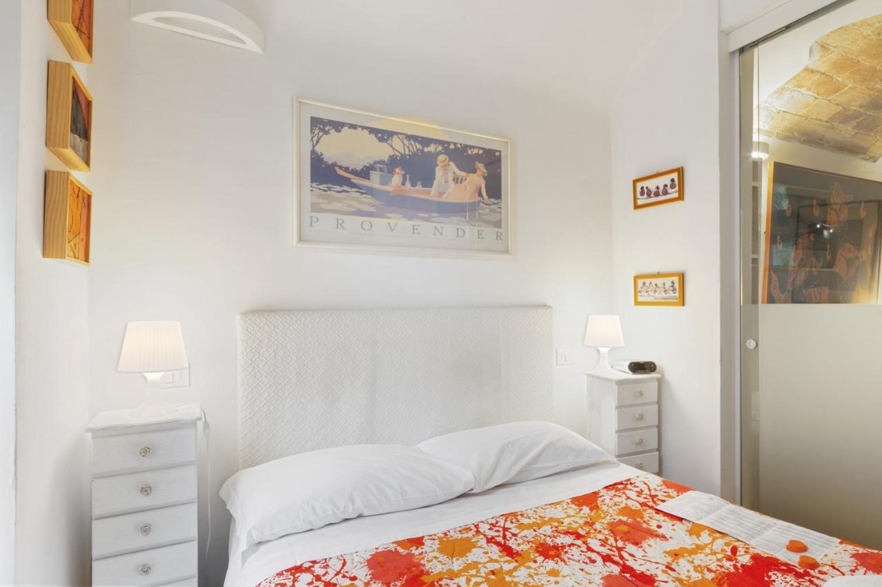 Oltrarno Bright Apartment Con Patio Privato Florença Exterior foto